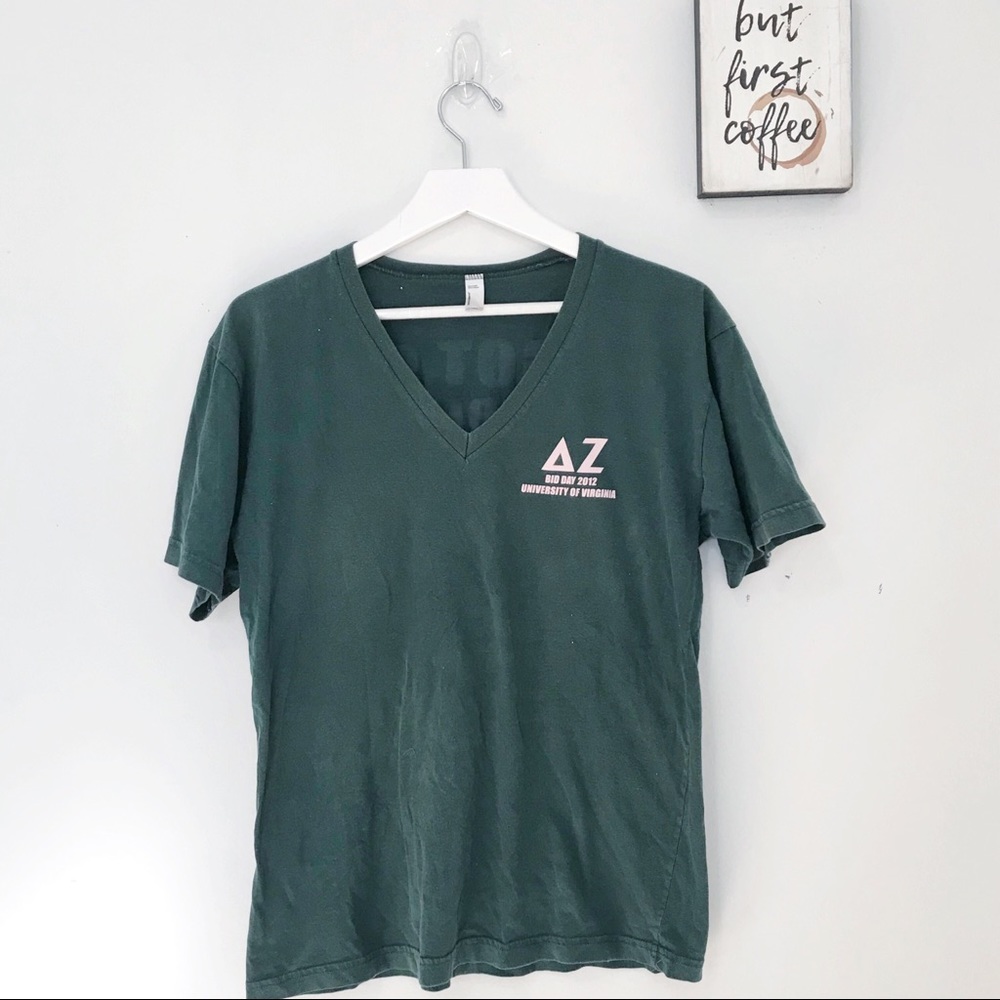 DELTA ZETA | V Neck Tee | 0149
